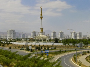 Ashgabats Prunkbauten.