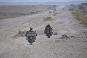 Kasachische Straße. Road in Kasachstan.